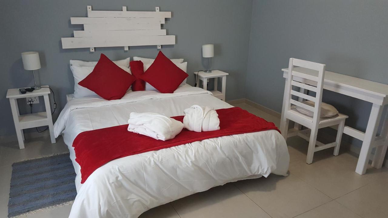 Bella Luna Bed And Breakfast Walvis Bay Exterior foto